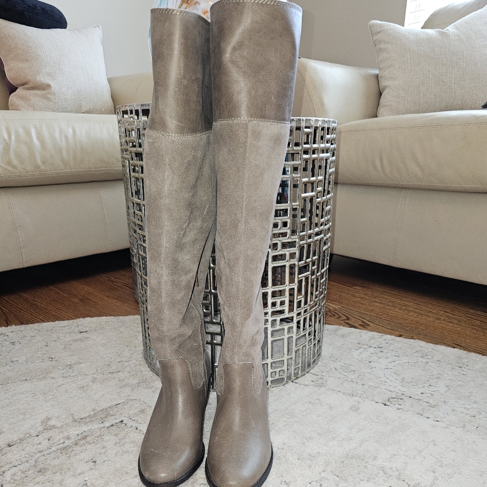 Women Tall Lucky Brand Boot 7.5